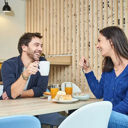 Aparthotel Adagio Access Paris Saint-denis Pleyel Saint-Denis (Seine-Saint-Denis)