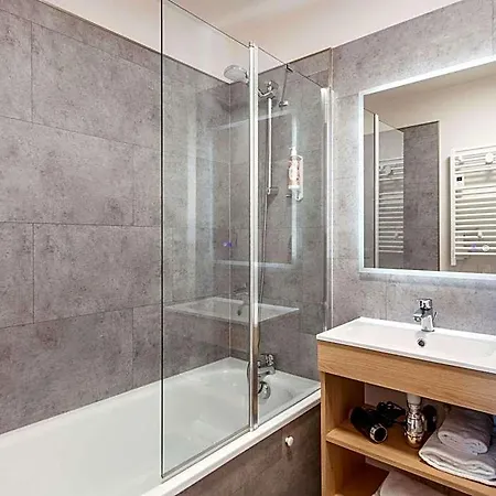 Apartmanhotel Adagio Access Paris Saint-denis Pleyel 3*