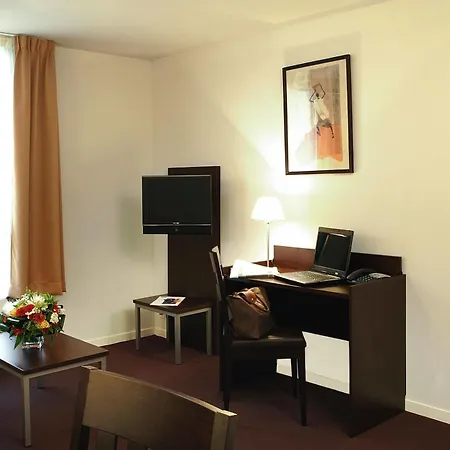 Aparthotel Adagio Access Paris Saint-denis Pleyel 3*